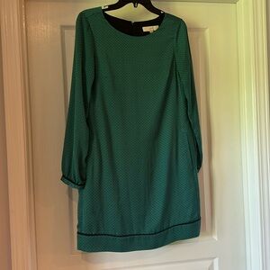Loft size 2 dress green and black pattern. With‎ pockets.